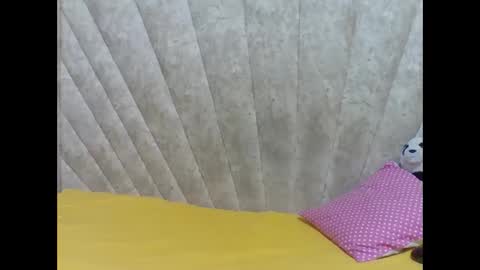 Snapshot of darknipples2 chatting on 04.05.26 SHANICE online show from 04.05.26