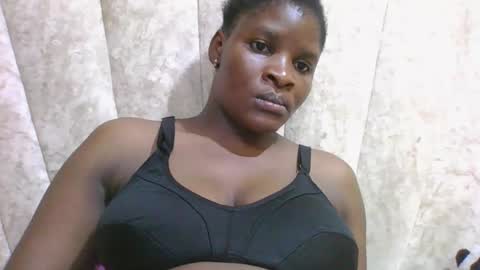 Snapshot of darknipples2 chatting on 04.11.26 SHANICE online show from 04.11.26