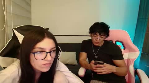 Snapshot of darkpleasuress chatting on 11.05.25 darkpleasuress online show from 11.05.25