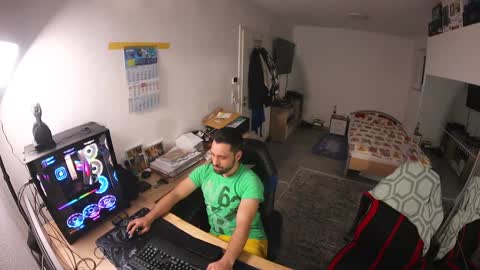 darkschneider_ online show from 12.04.24