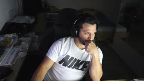 darkschneider_ online show from 10.05.25