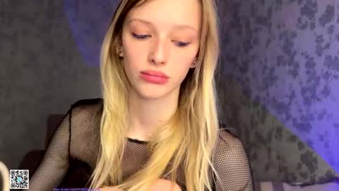 Snapshot of darlingdarinka chatting on 11.08.25 D online show from 11.08.25