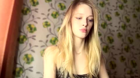 Snapshot of darlingdarinka chatting on 02.24.26 D online show from 02.24.26