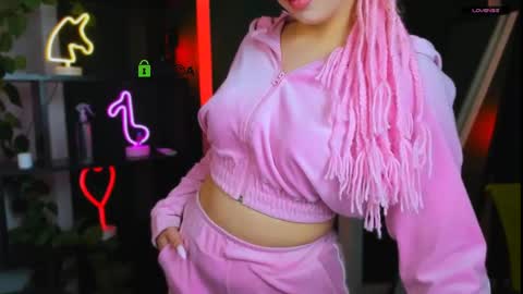 Snapshot of darly_honey chatting on 04.21.26 darly honey online show from 04.21.26