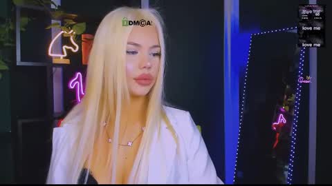 Snapshot of darly_honey chatting on 05.21.26 darly honey online show from 05.21.26