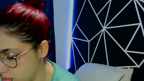 Darlyhooper online show from 09.20.25