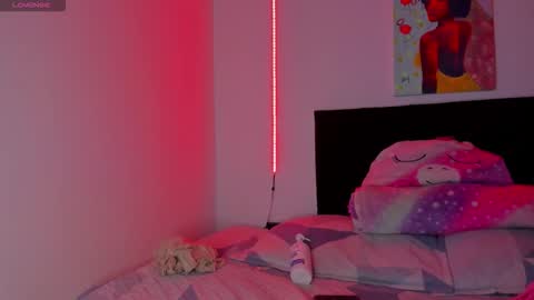 Darlyhooper online show from 03.04.26