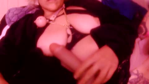 darnette_daisy online show from 04.24.26