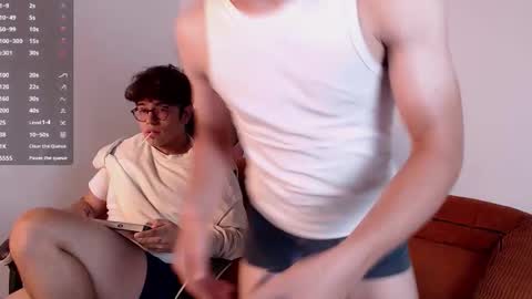 Snapshot of darrencolleen chatting on 02.08.26 darrencolleen online show from 02.08.26