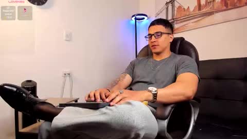 Dash online show from 12.22.25