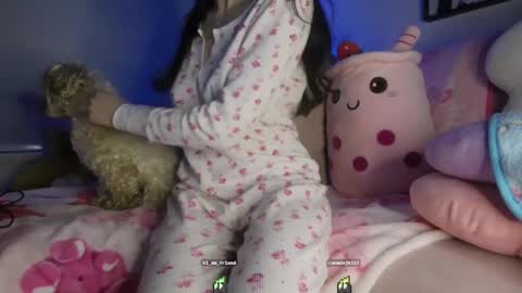 Kiara  online show from 02.11.25