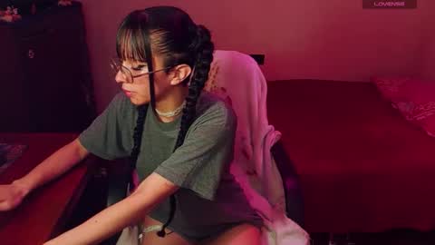 Snapshot of daturastramonium_ chatting on 11.16.25 Marie Anne online show from 11.16.25