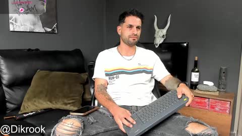 Snapshot of davevilboy chatting on 01.28.25 Daves online show from 01.28.25