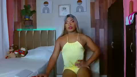 Snapshot of david778302 chatting on 10.16.25 Noha online show from 10.16.25