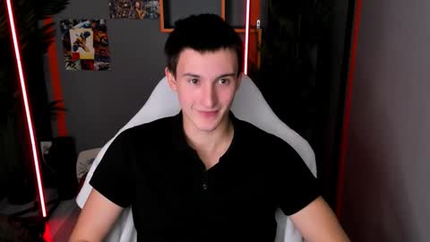 Snapshot of david__diamond chatting on 10.05.25 David online show from 10.05.25