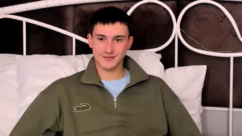 Snapshot of david__diamond chatting on 11.29.25 David online show from 11.29.25