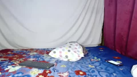 Snapshot of david_efrem chatting on 02.04.25 david_efrem online show from 02.04.25