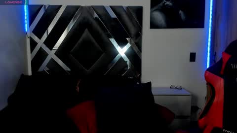 Twitter davidsanctum online show from 03.06.25