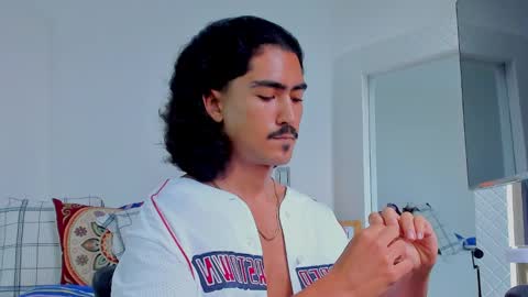 Hey im David that loves to explore and speak their fantasies. Very open talktative and nice. Feel free to chat with me online show from 09.18.25