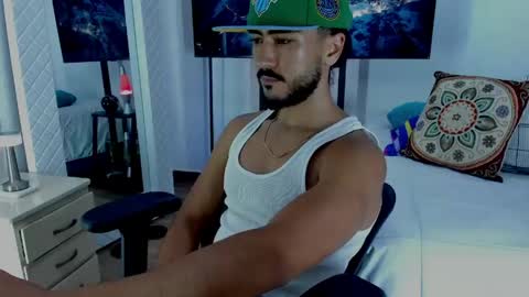 Hey im David that loves to explore and speak their fantasies. Very open talktative and nice. Feel free to chat with me online show from 04.16.26