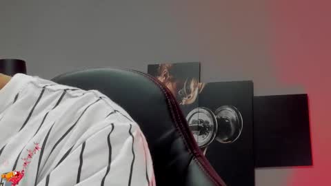 Snapshot of david_jons7 chatting on 12.13.24 David Jons online show from 12.13.24