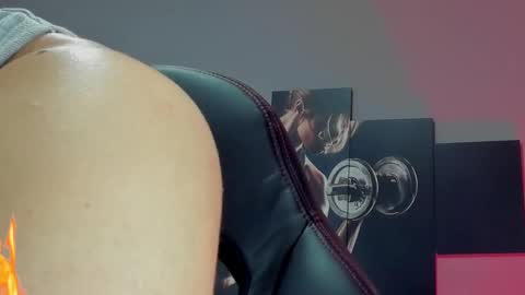 Snapshot of david_jons7 chatting on 03.08.25 David Jons online show from 03.08.25