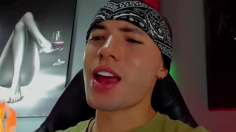 Snapshot of david_jons7 chatting on 09.17.25 David Jons online show from 09.17.25