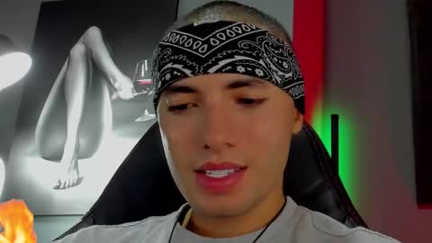 Snapshot of david_jons7 chatting on 09.24.25 David Jons online show from 09.24.25