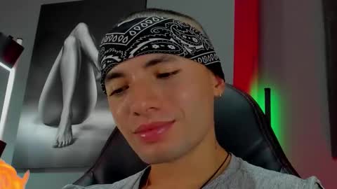 Snapshot of david_jons7 chatting on 10.10.25 David Jons online show from 10.10.25