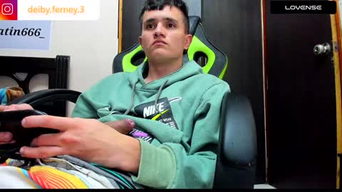 Snapshot of david_latin666_ chatting on 12.20.24 David online show from 12.20.24