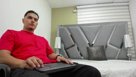 david_victoriaa online show from 05.22.26