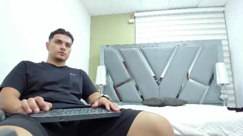 david_victoriaa online show from 06.10.26