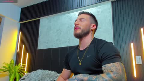 Snapshot of davidd_blake chatting on 01.22.25 David Blakee online show from 01.22.25