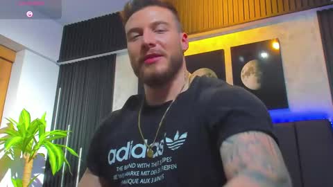 Snapshot of davidd_blake chatting on 02.21.25 David Blakee online show from 02.21.25