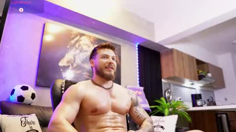 Snapshot of davidd_blake chatting on 11.23.25 David Blakee online show from 11.23.25