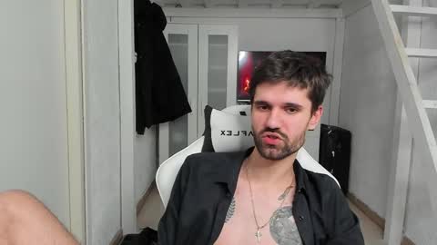 Snapshot of davidnowak chatting on 03.06.25 David online show from 03.06.25