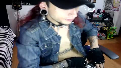   online show from 01.05.25