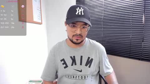 Snapshot of daviidevans chatting on 12.02.24 David Evans online show from 12.02.24