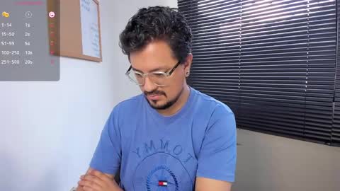 Snapshot of daviidevans chatting on 12.11.24 David Evans online show from 12.11.24