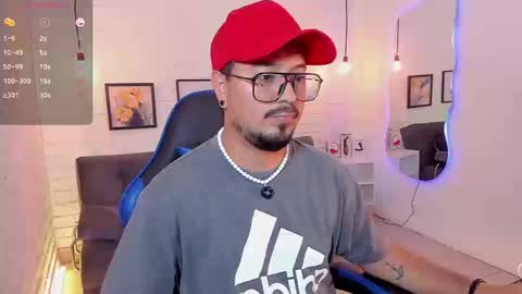 Snapshot of daviidevans chatting on 09.10.25 David Evans online show from 09.10.25