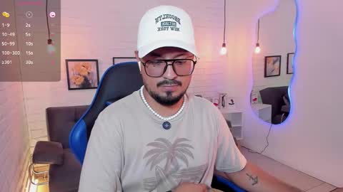 Snapshot of daviidevans chatting on 09.14.25 David Evans online show from 09.14.25