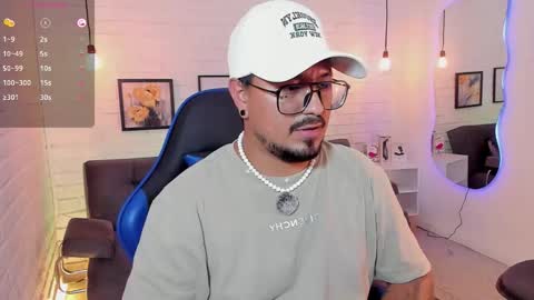 Snapshot of daviidevans chatting on 09.15.25 David Evans online show from 09.15.25