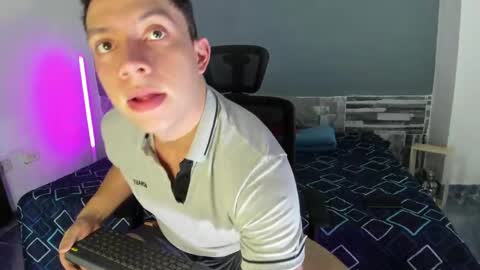 Davinson online show from 04.21.26