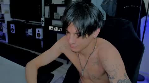 davis online show from 04.25.26