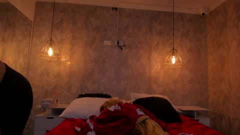 Snapshot of dawa_angels chatting on 09.14.25 DAWA ANGELS online show from 09.14.25