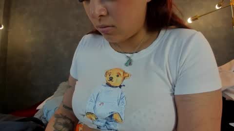 Snapshot of dawa_angels chatting on 10.21.25 DAWA ANGELS online show from 10.21.25