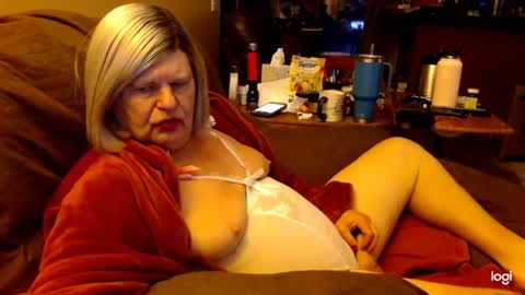 dawndoesall online show from 01.05.25