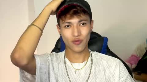 Snapshot of daxonreyy_ chatting on 02.28.26 Daxon online show from 02.28.26