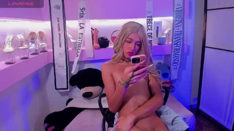 Dayana Hill online show from 04.07.26