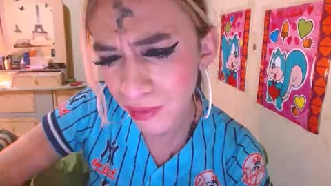 Snapshot of dayanna_01_ chatting on 02.18.26 dayanna_01_ online show from 02.18.26